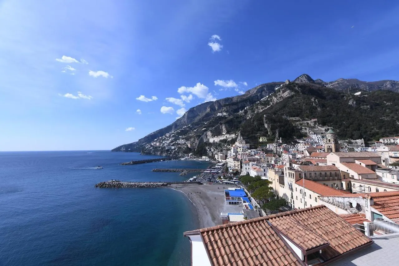 Appartamenti Casamalfi Vista Mare Aparthotel